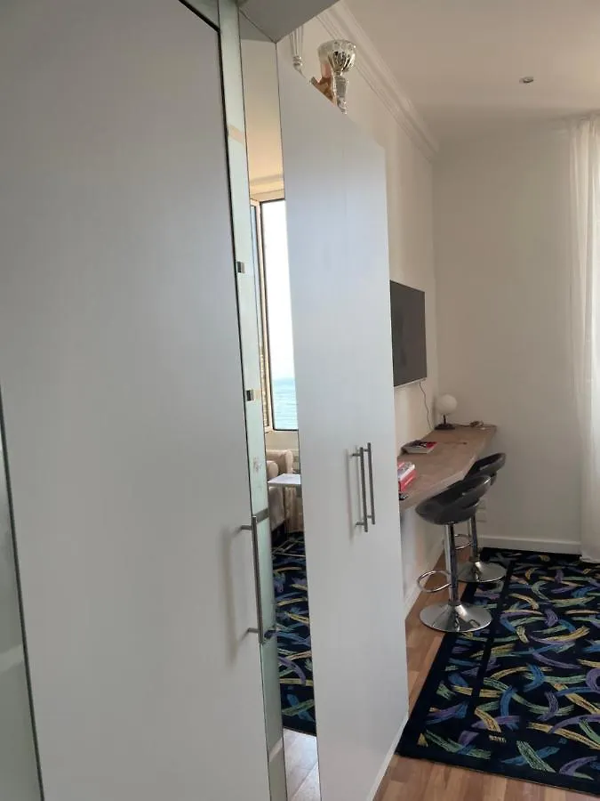 Fabulous !!Apartment A Front Of Legendary Monte Carlo Beach And Tennis Club ! Roquebrune-Cap-Martin 0*,